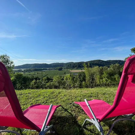 Garten Mit Einzigartigem Panoramablick Ug Schoene Kellerwohnung Mit Grossem Hellen Fenster - Nahe Bodensee Und Messe 아파트 *